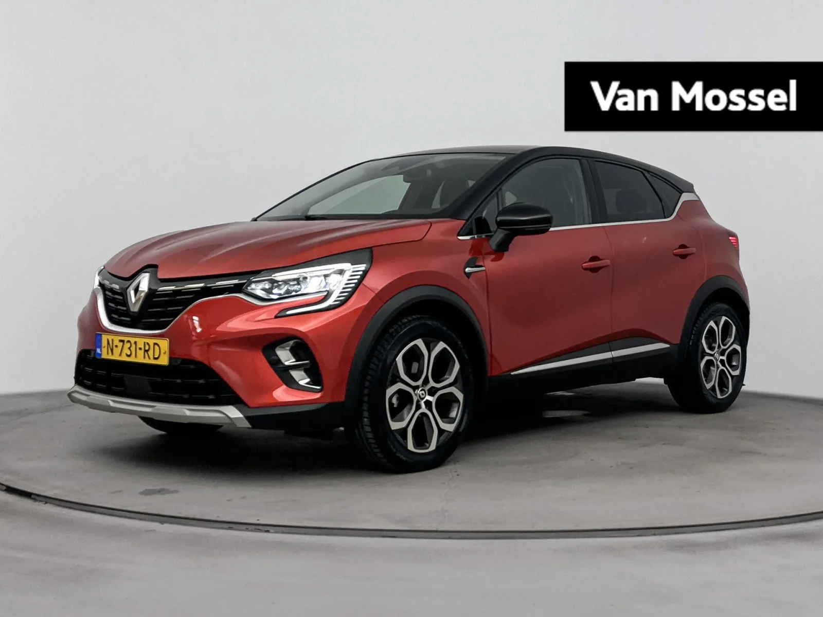 Renault Captur (2021) — foto 1