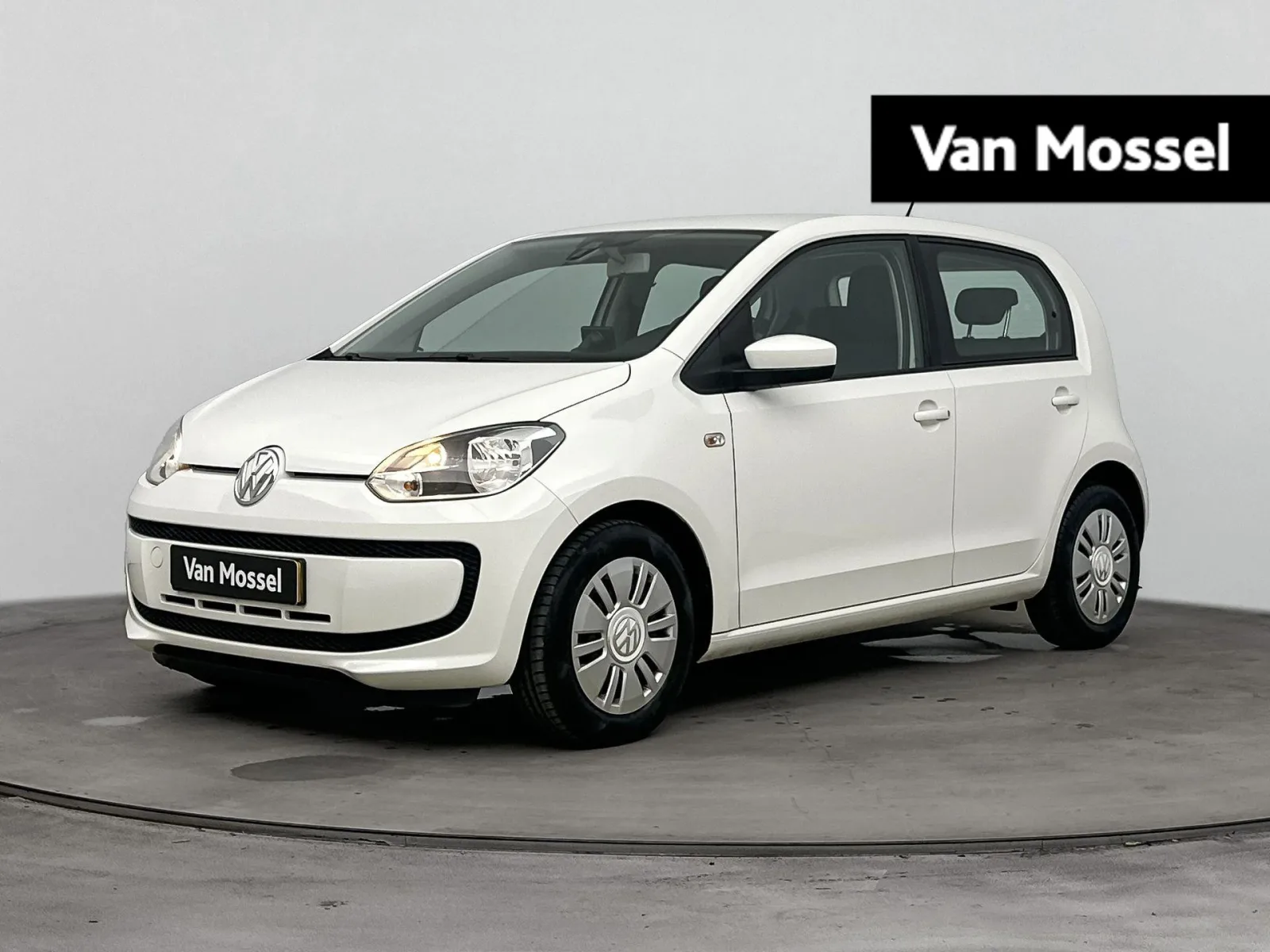 Volkswagen Up! (2015) — foto 1