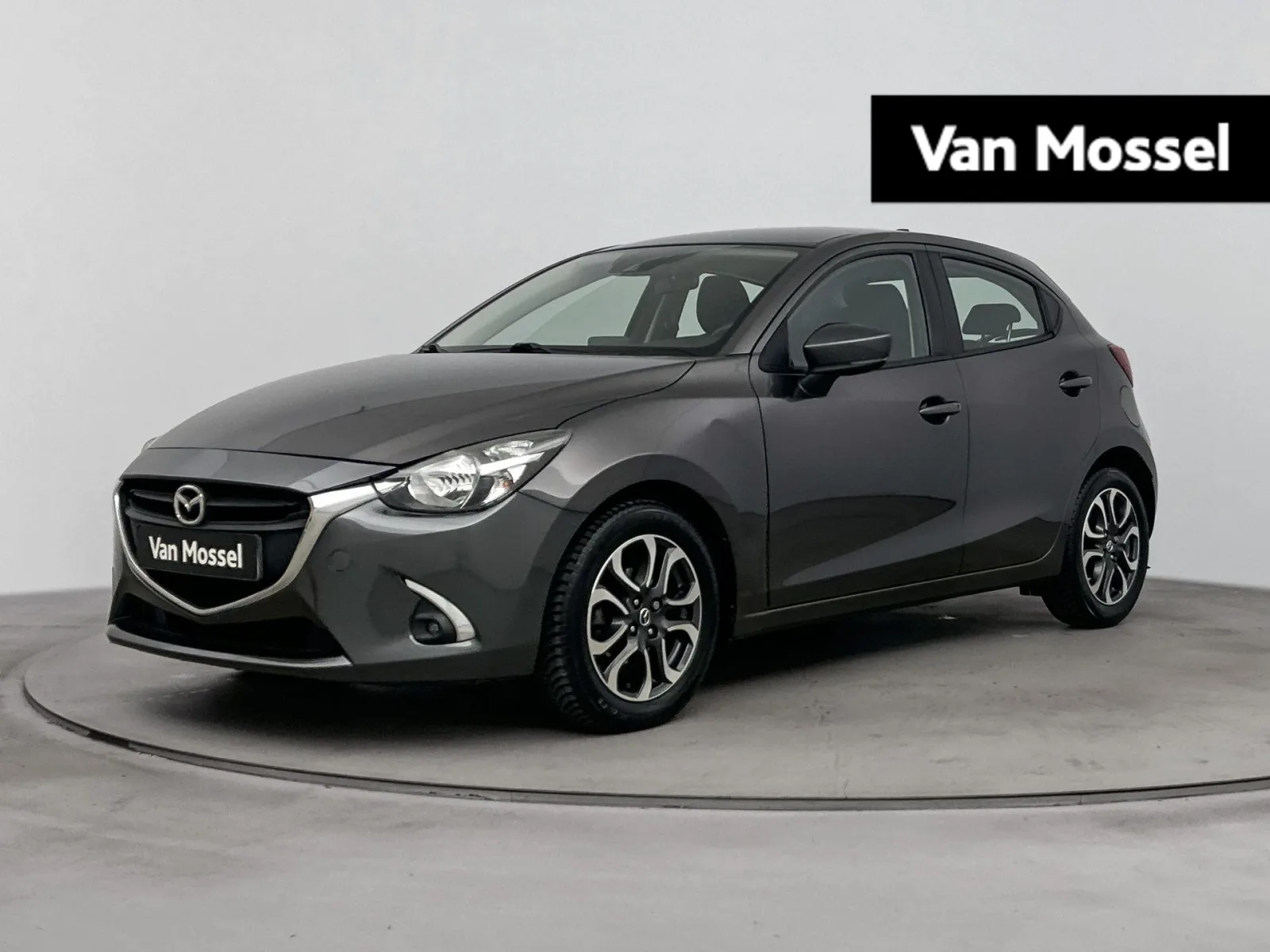 Mazda 2 (2018) — foto 1