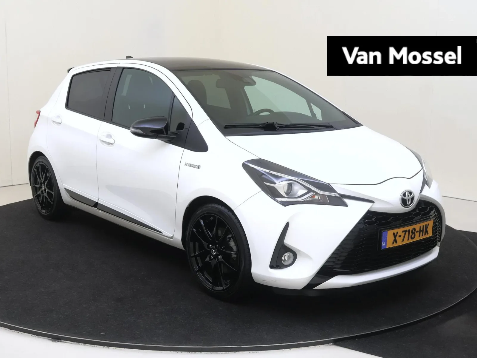 Toyota Yaris (2019) — foto 1