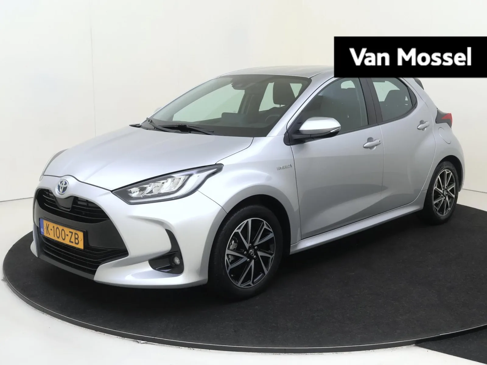 Toyota Yaris (2021) — foto 1