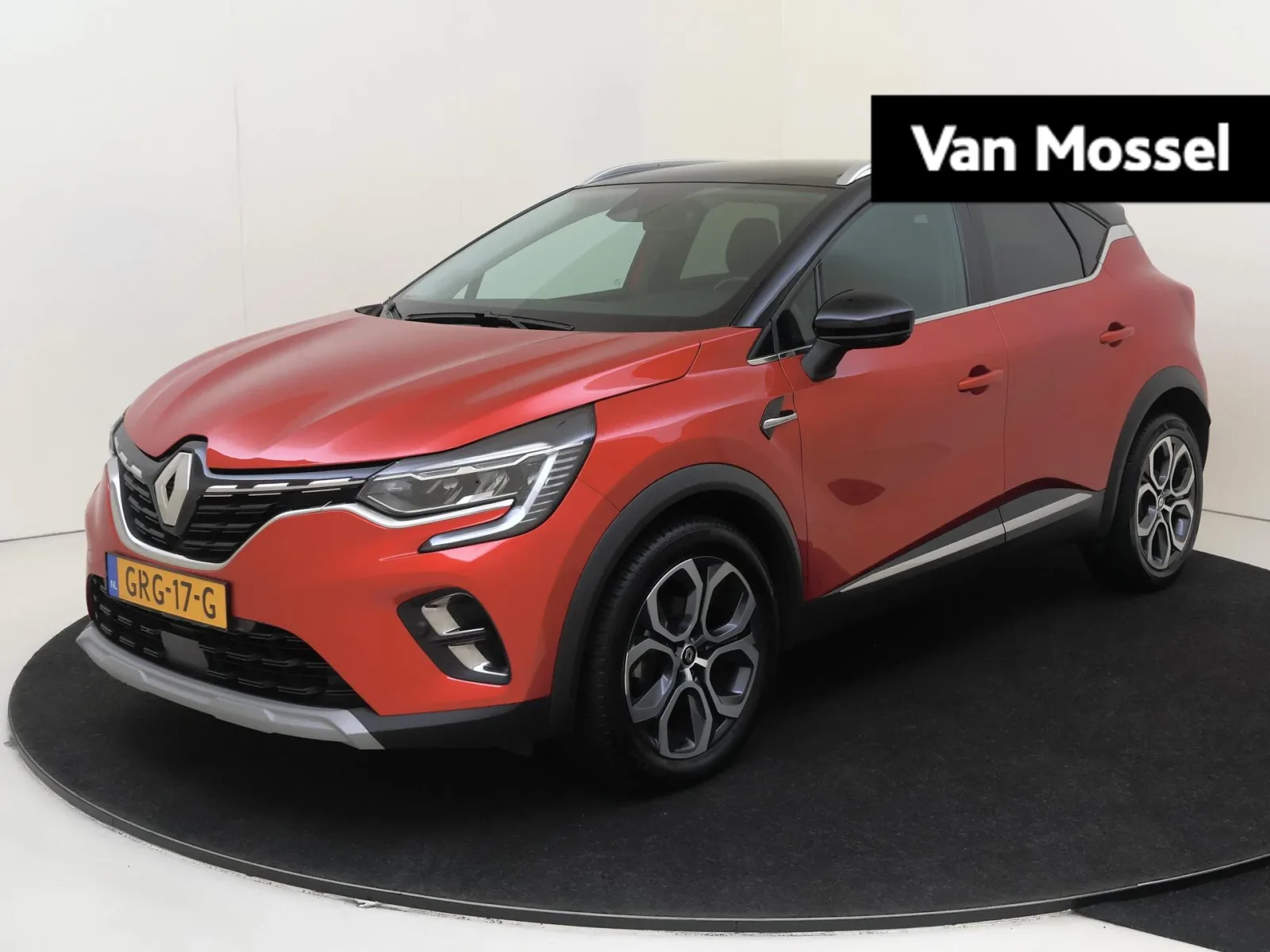 Renault Captur (2022) — foto 1
