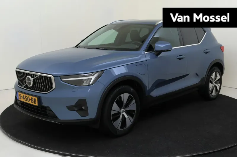 Volvo XC40 (2022)