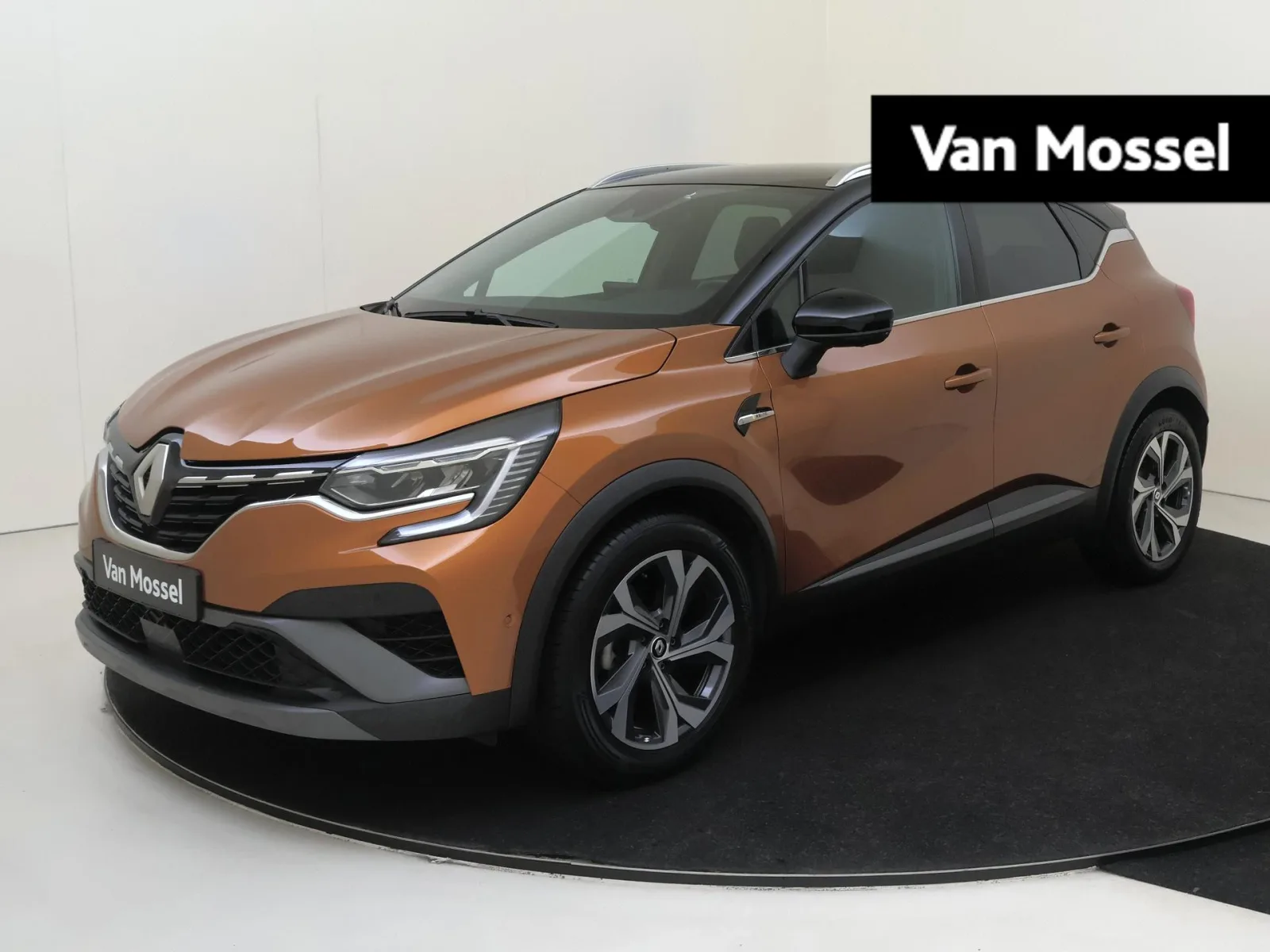 Renault Captur (2022) — foto 1