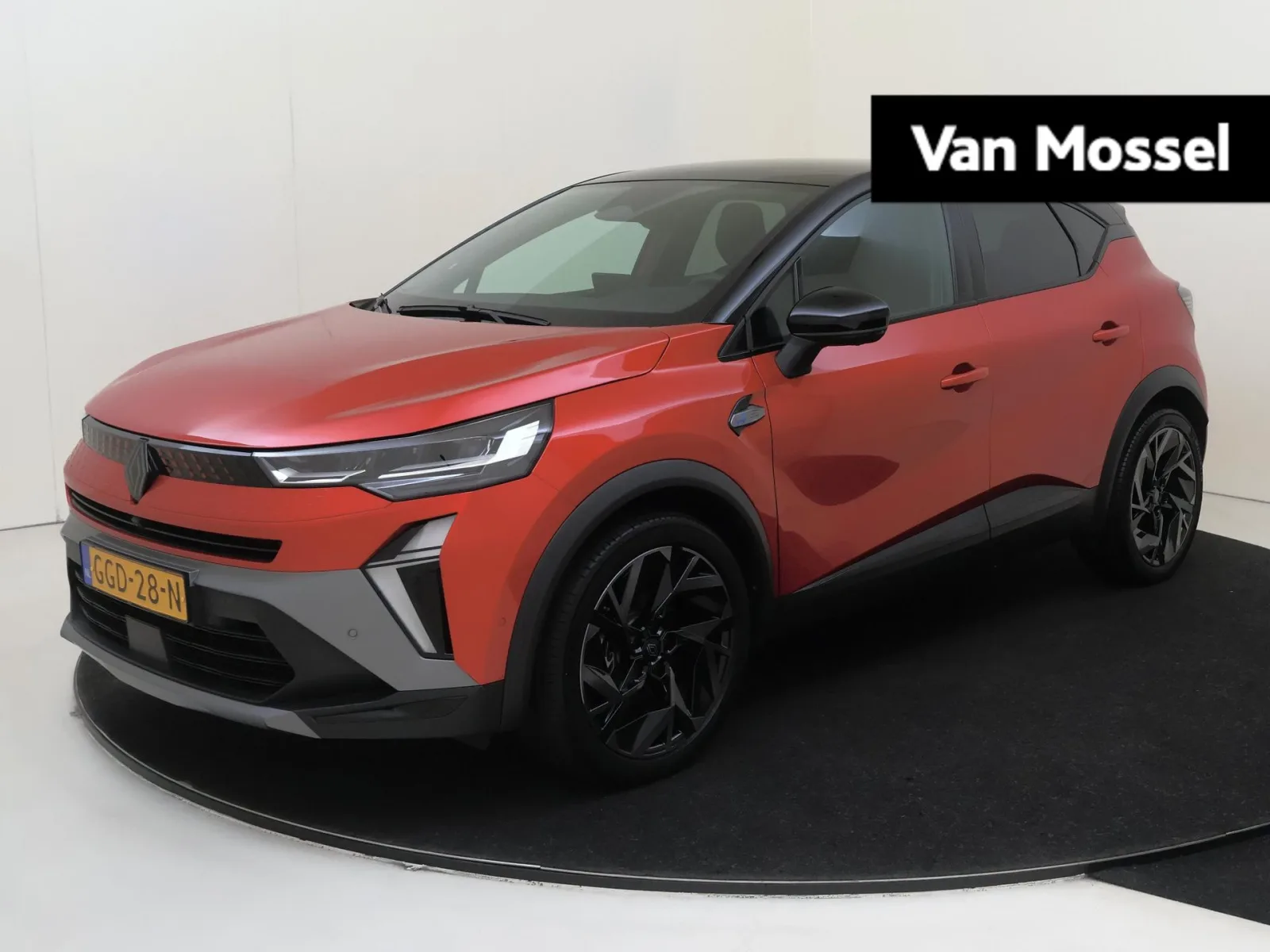 Renault Captur (2024) — foto 1