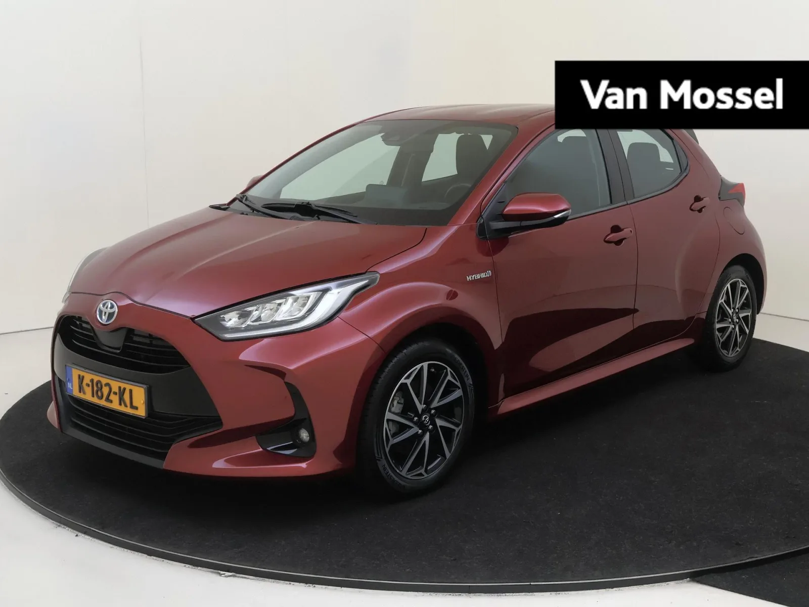Toyota Yaris (2021) — foto 1