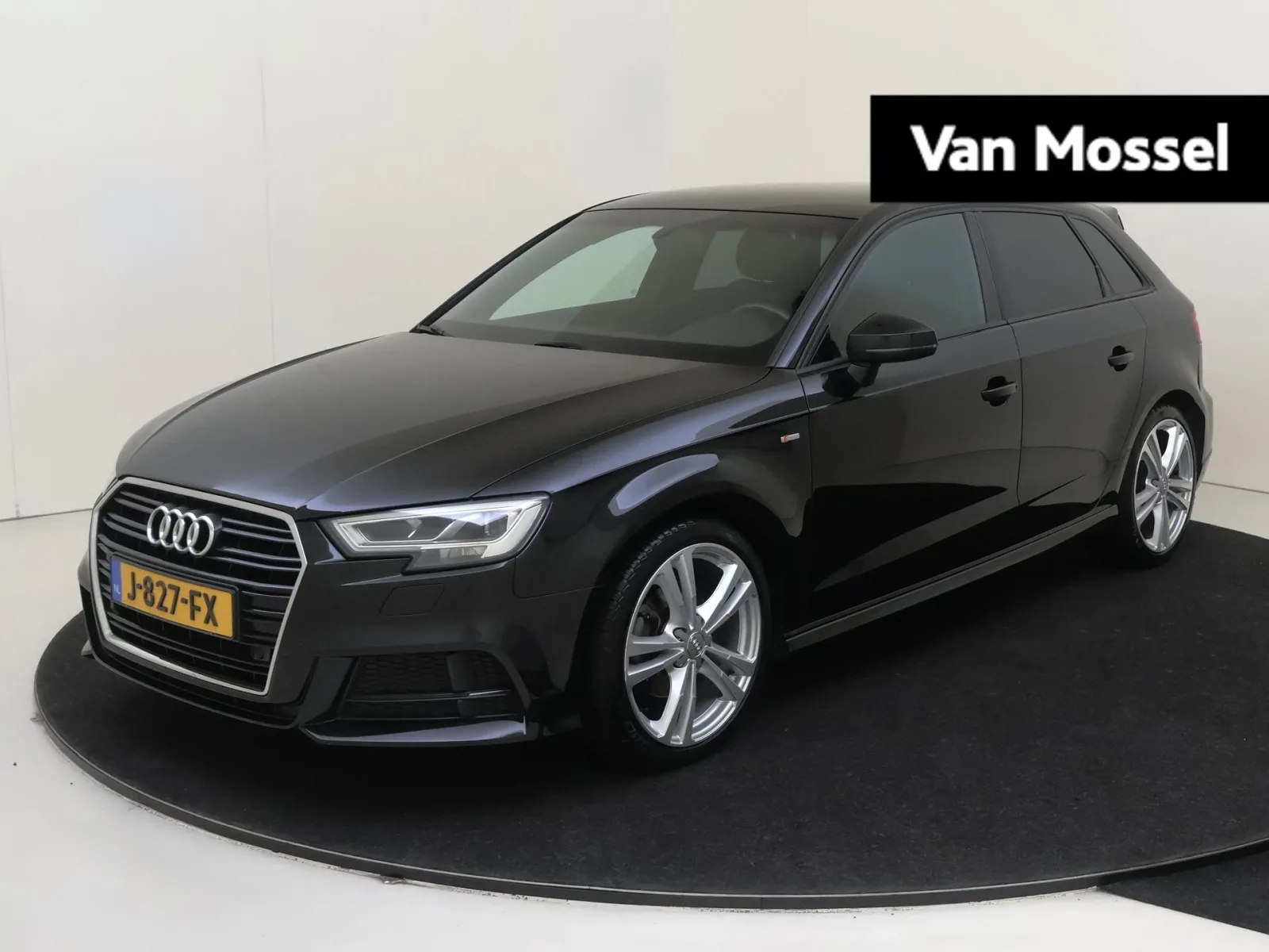 Audi A3 (2019) — foto 1