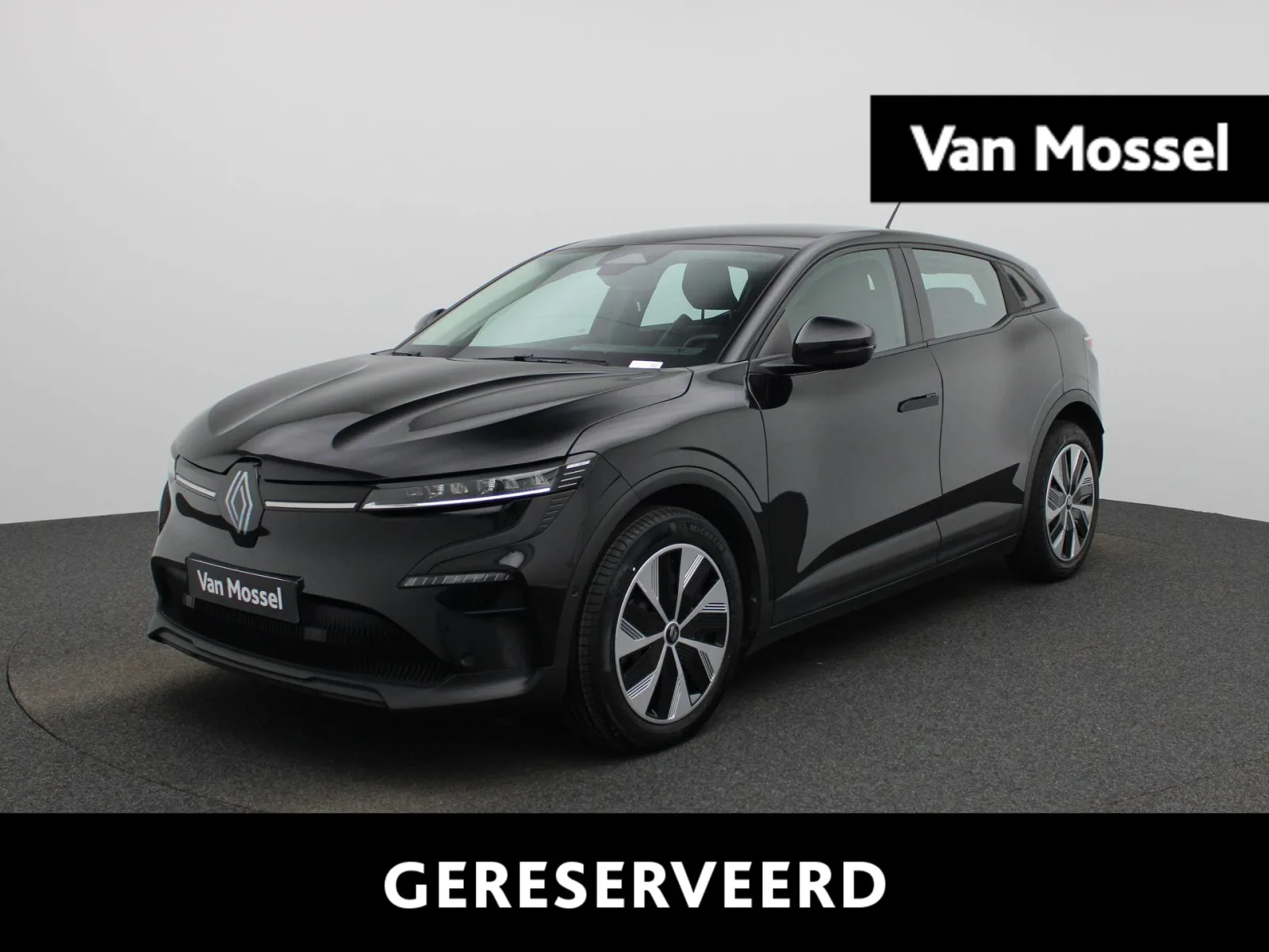 Renault Mégane E-Tech (2022) — foto 1