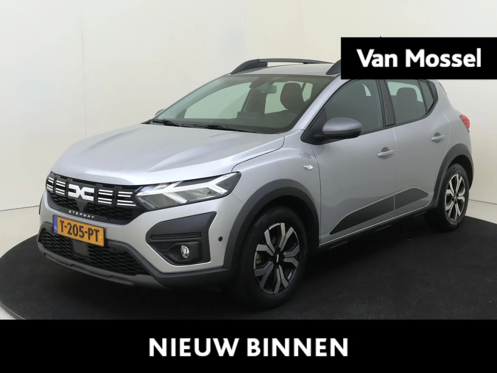 Dacia Sandero Stepway (2023) — foto 1