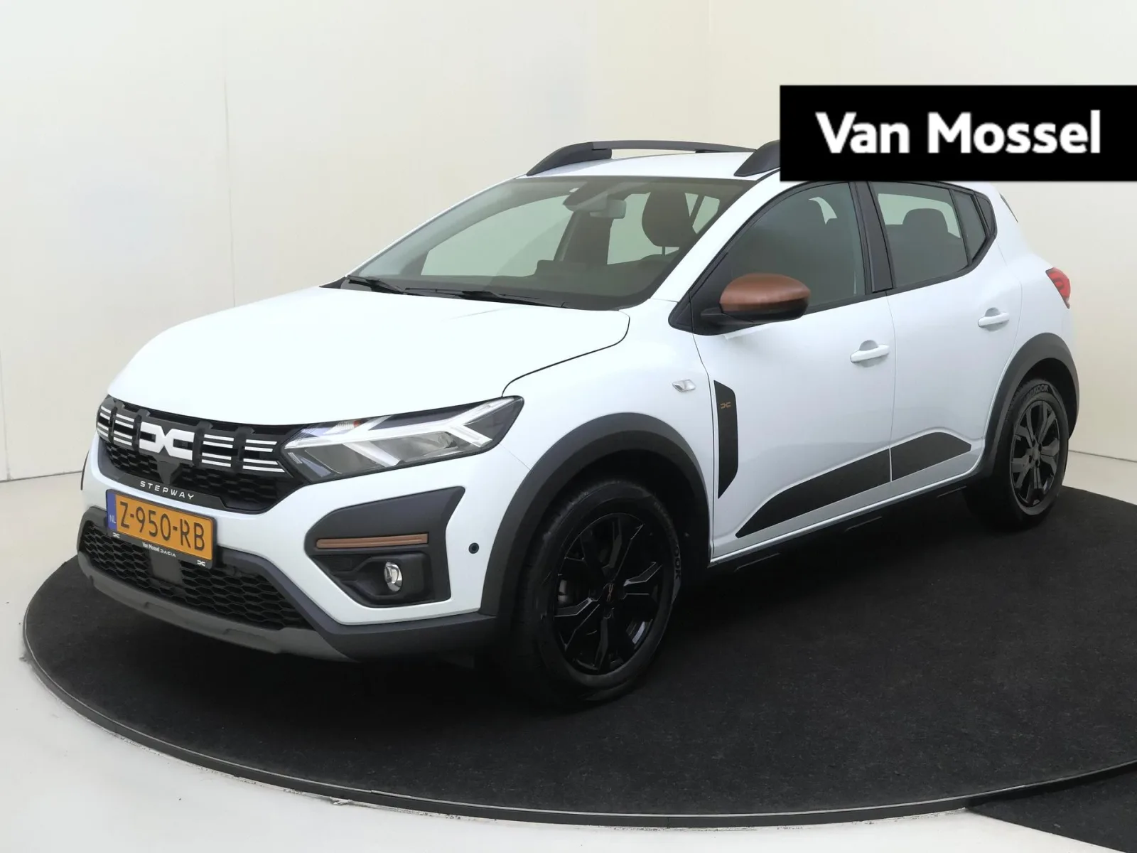 Dacia Sandero Stepway (2024) — foto 1
