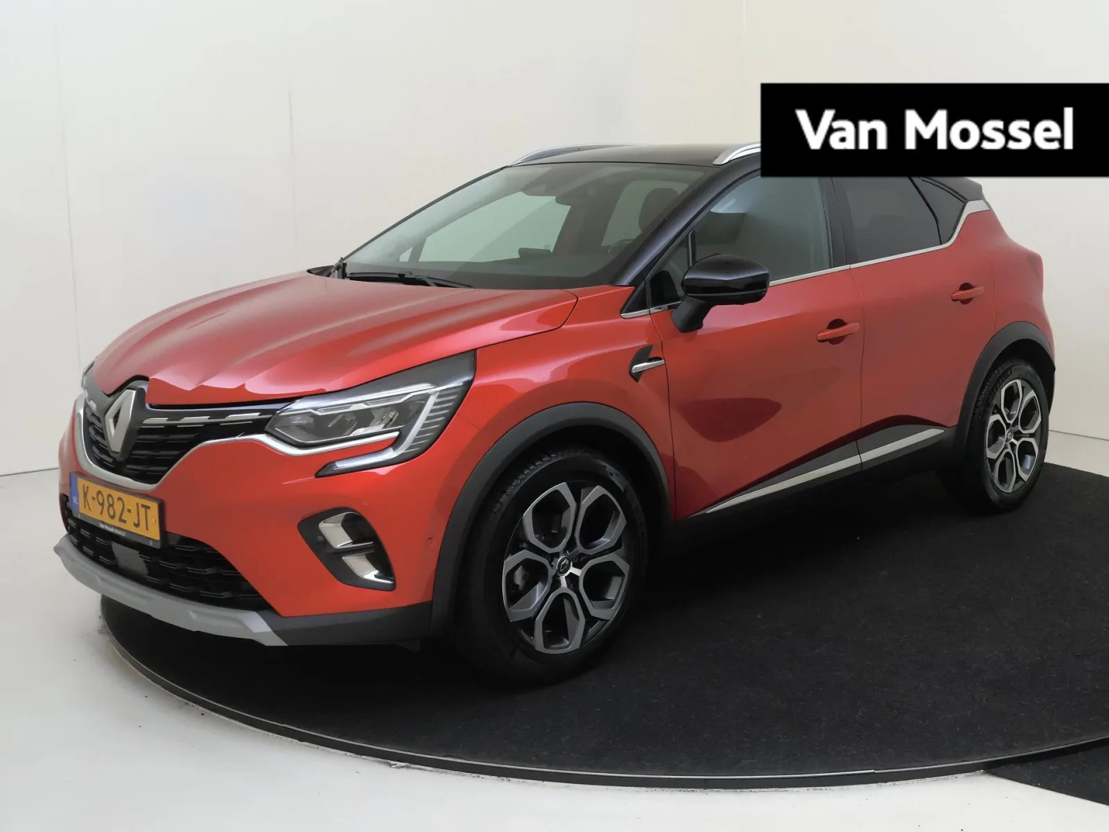 Renault Captur (2021) — foto 1