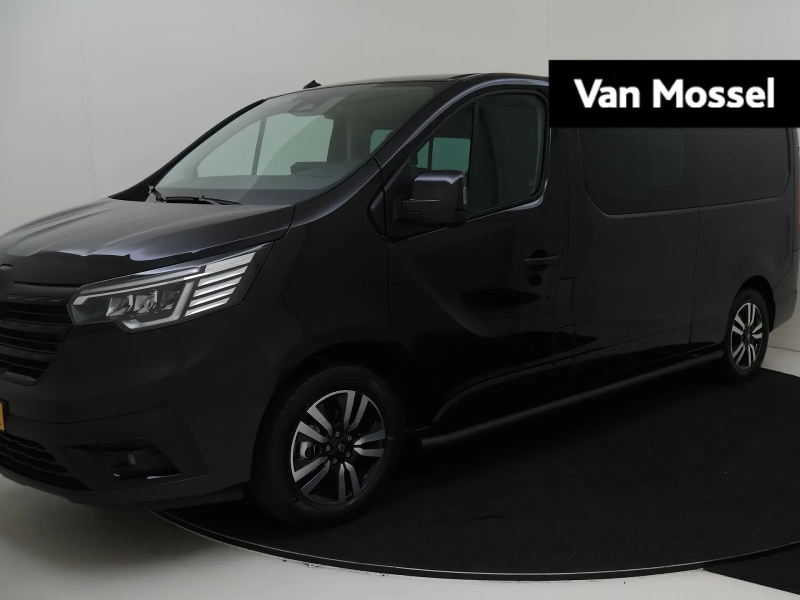 Renault Trafic (2024) — foto 1