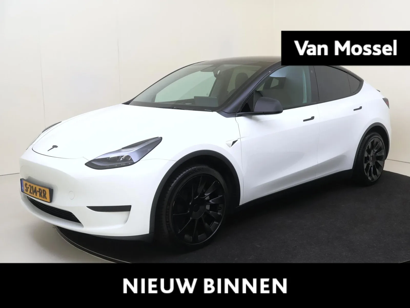 Tesla Model Y (2023) — foto 1