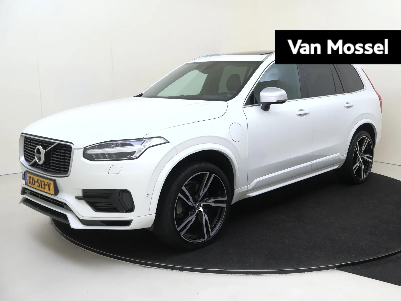Volvo XC90 (2016) — foto 1