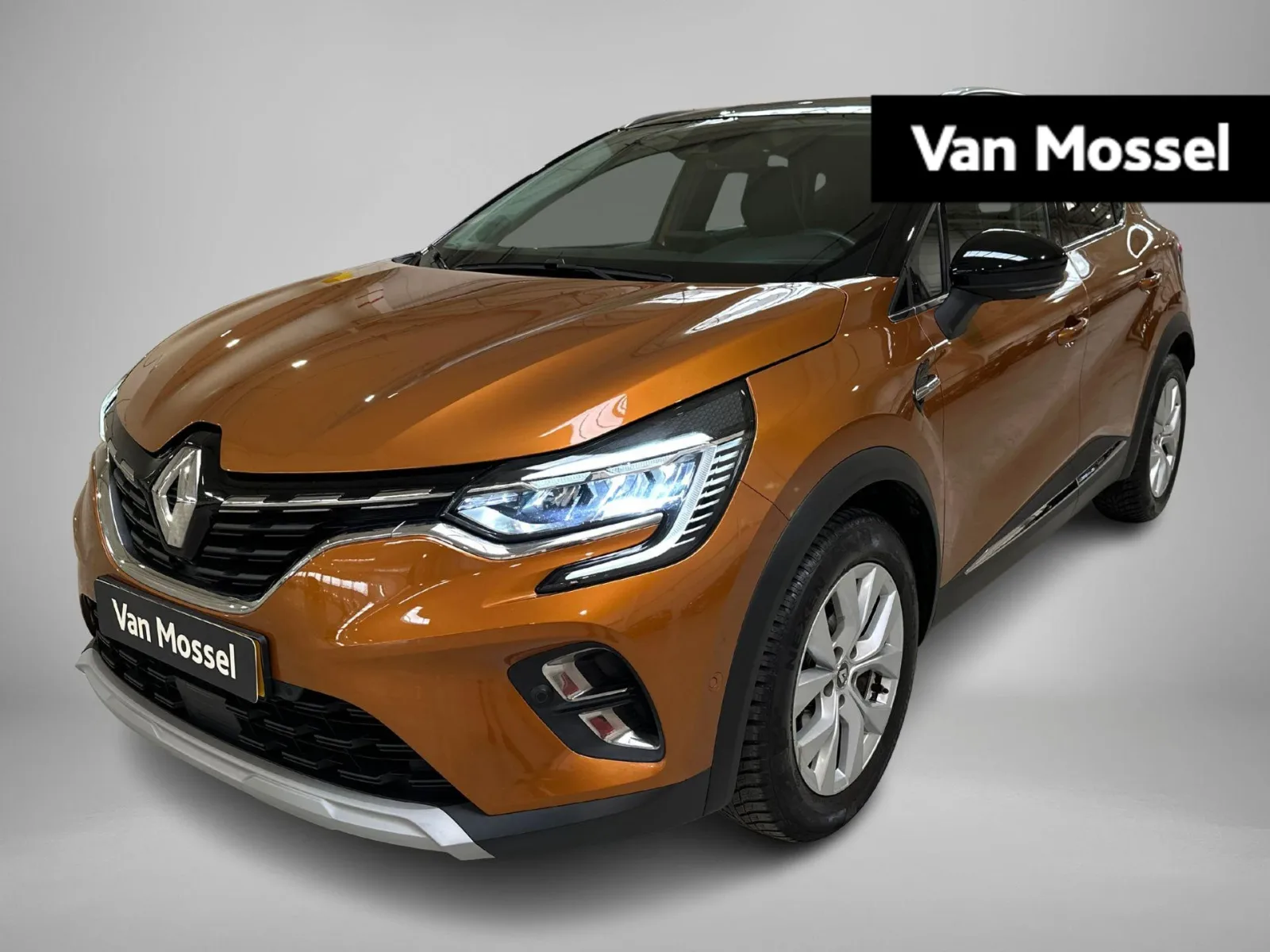 Renault Captur (2021) — foto 1