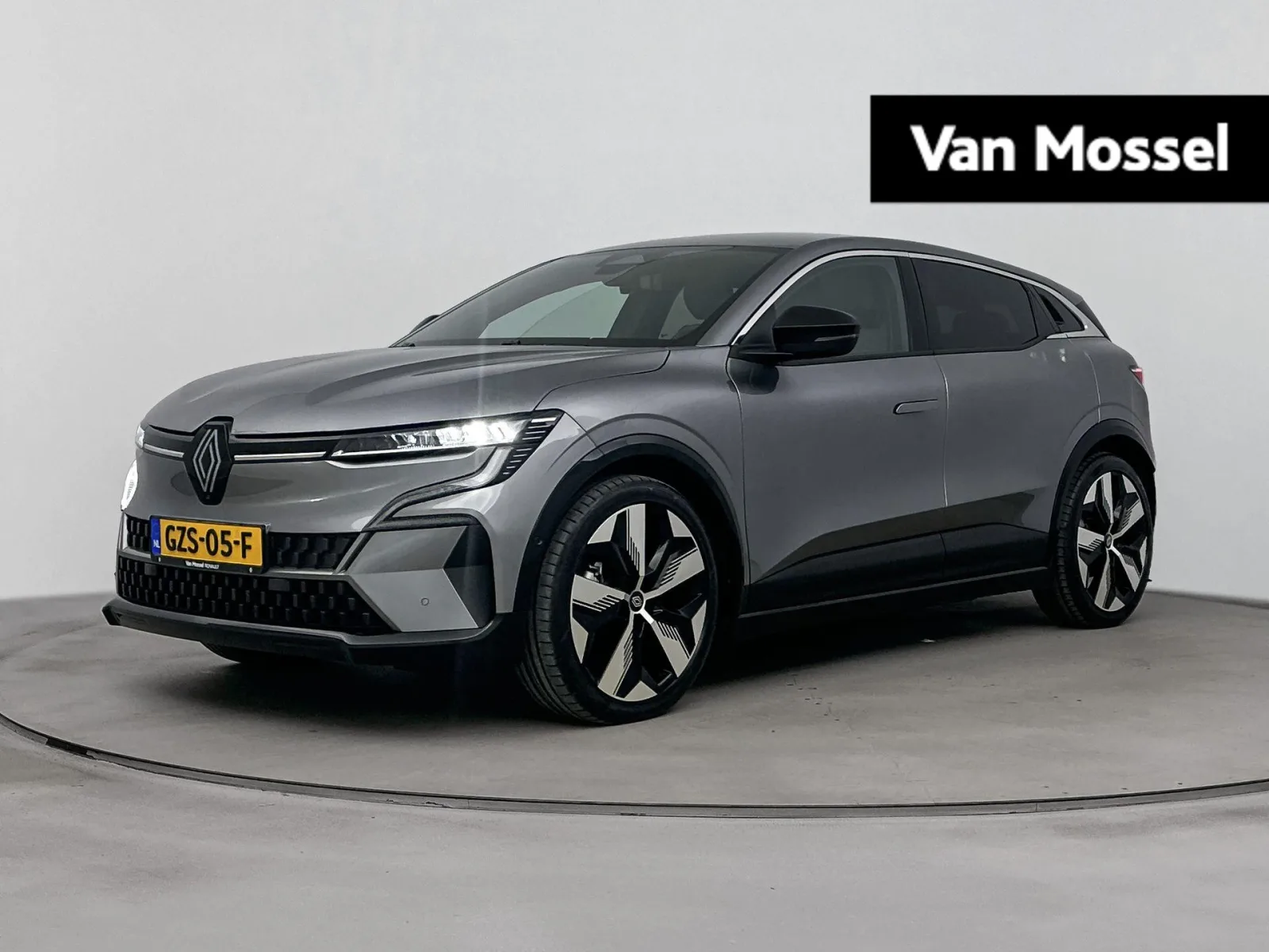 Renault Mégane E-Tech (2025) — foto 1