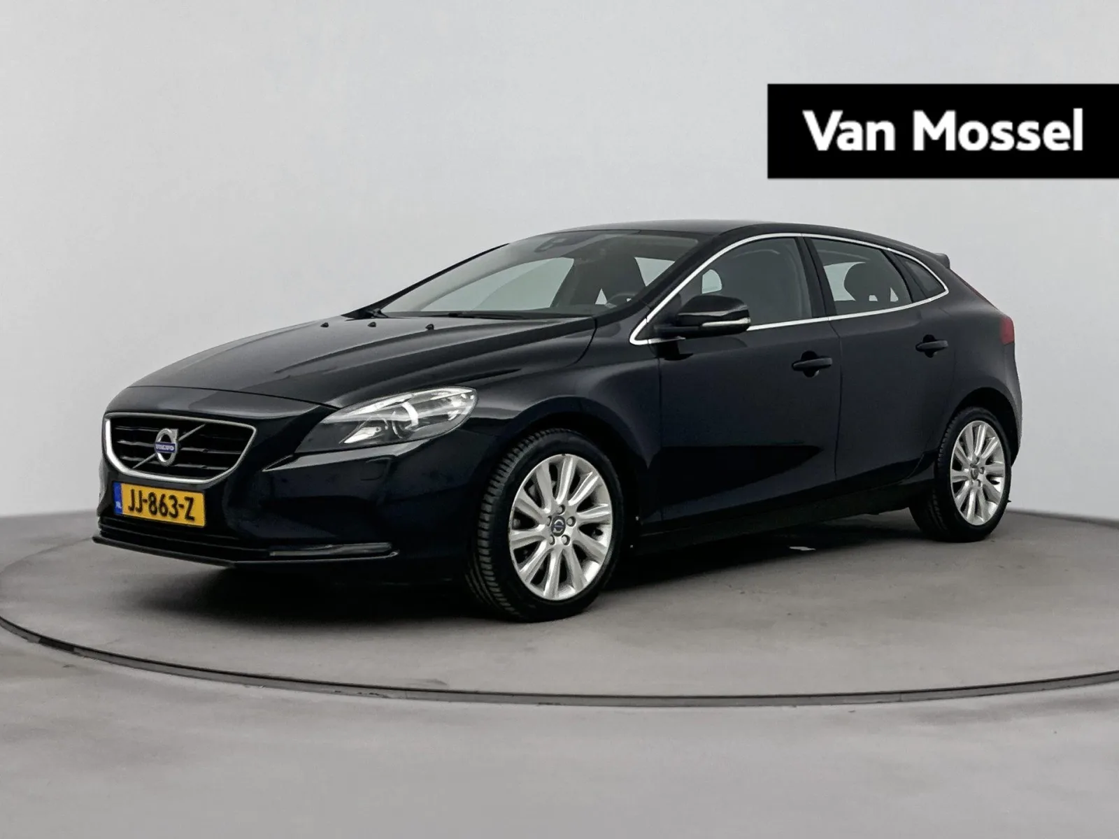 Volvo V40 (2016) — foto 1