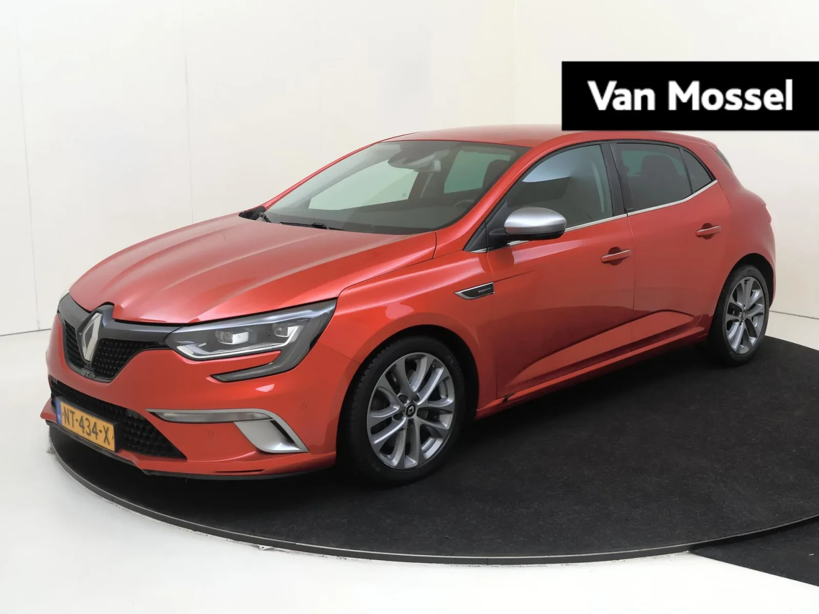 Renault Mégane (2017) — foto 1