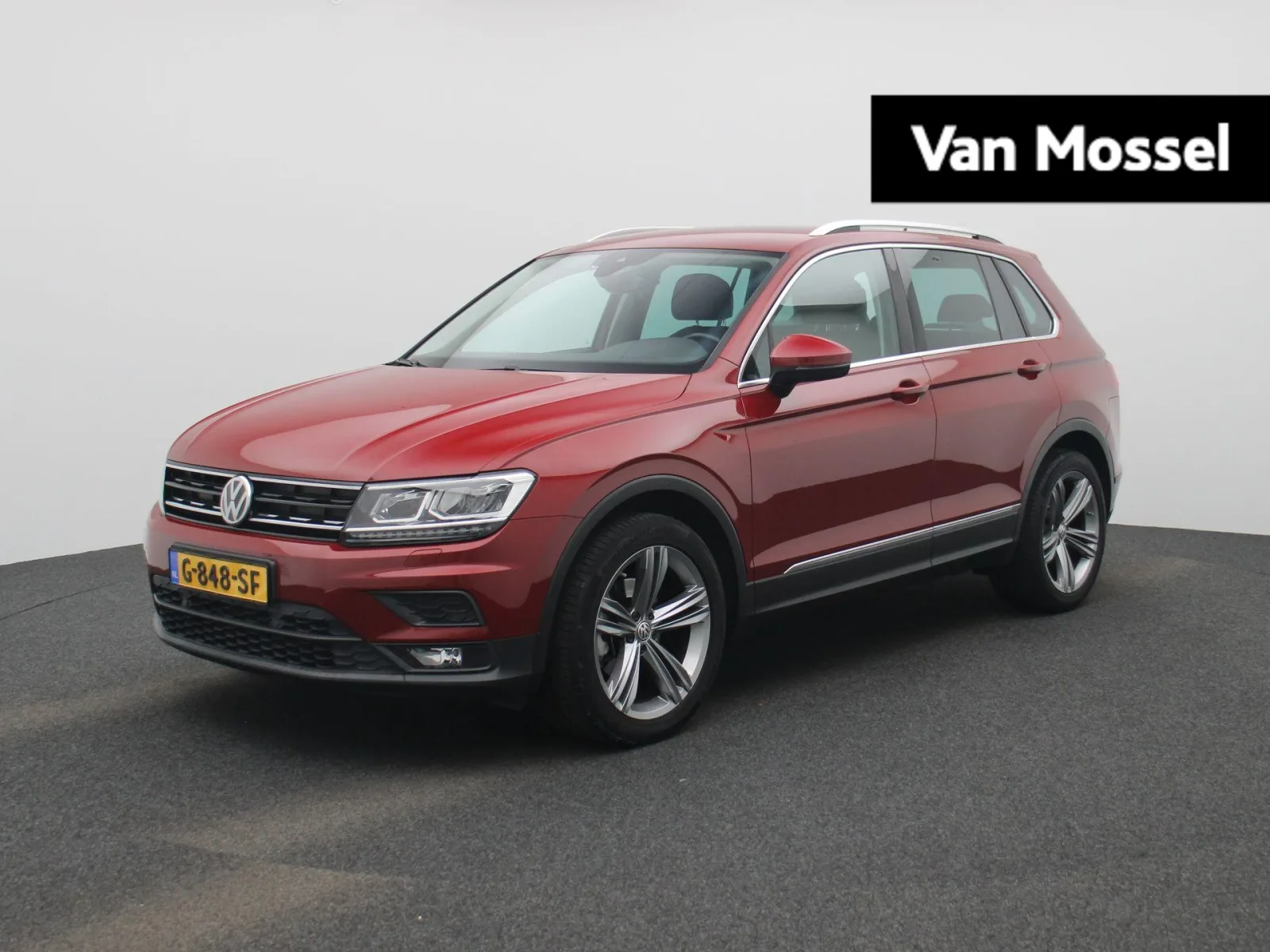 Volkswagen Tiguan (2018) — foto 1
