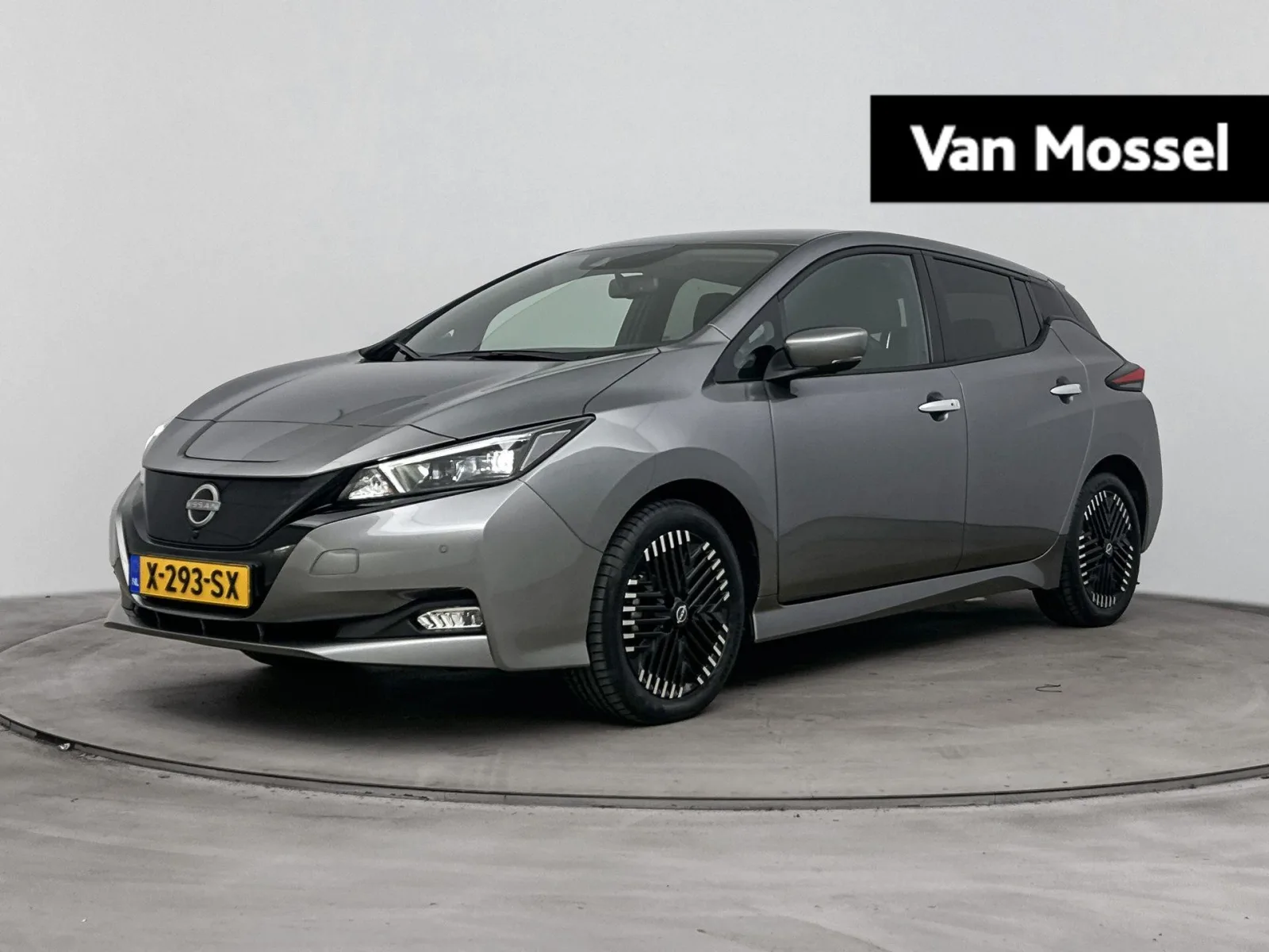 Nissan Leaf (2024) — foto 1