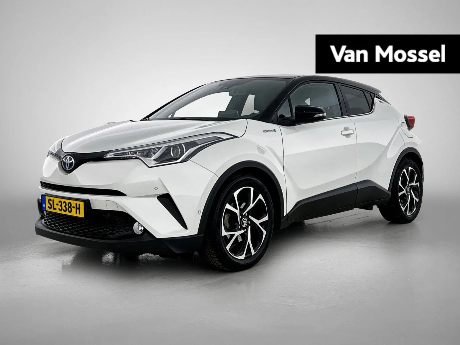 Toyota C-HR (2017) — foto 1