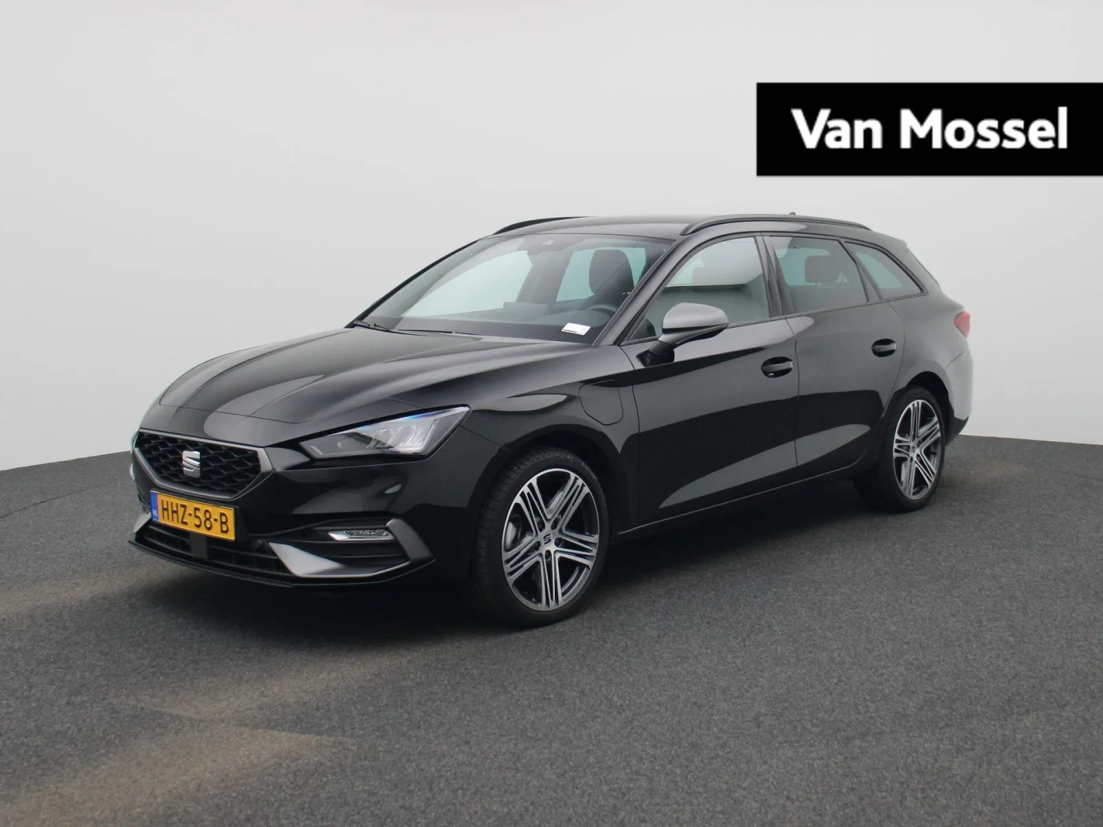 SEAT Leon (2025) — foto 1