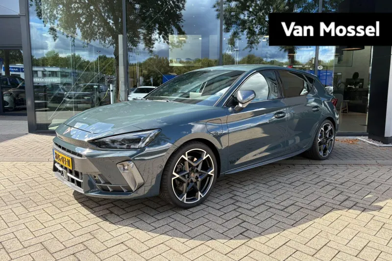 CUPRA Leon (2025)