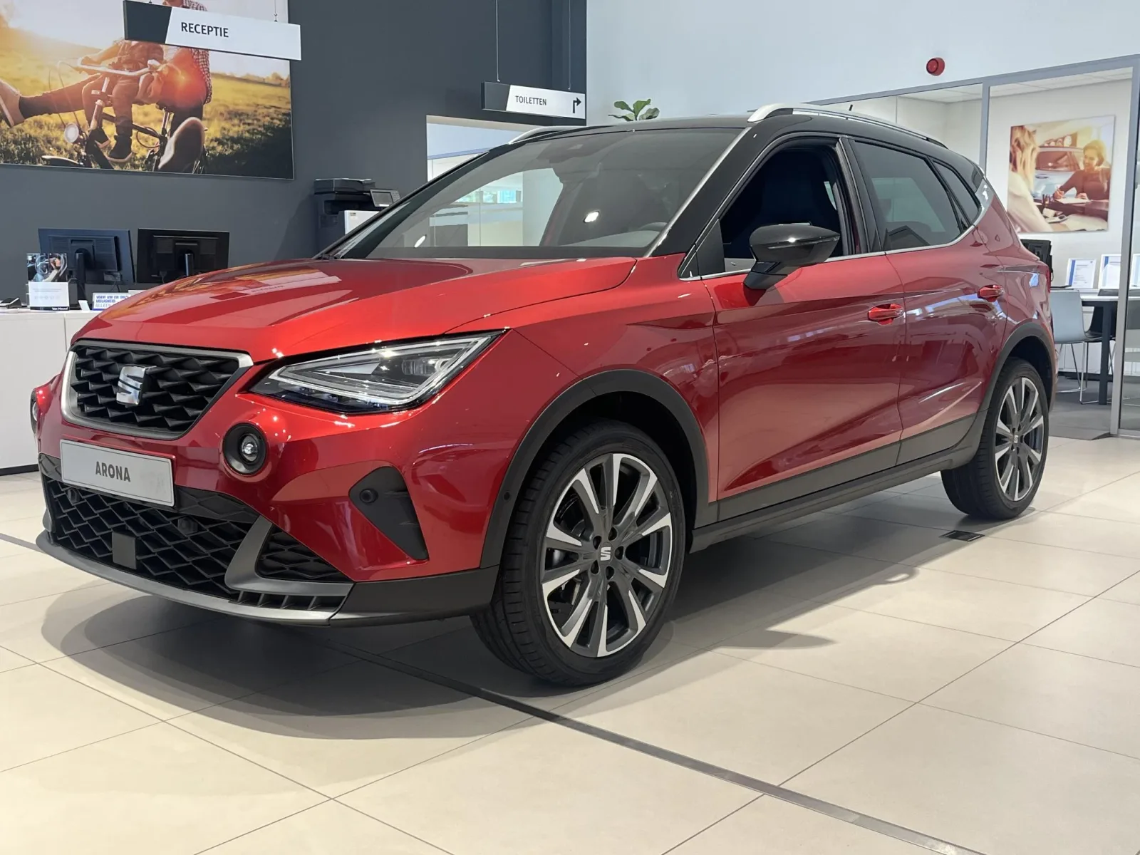 SEAT Arona (2024) — foto 1