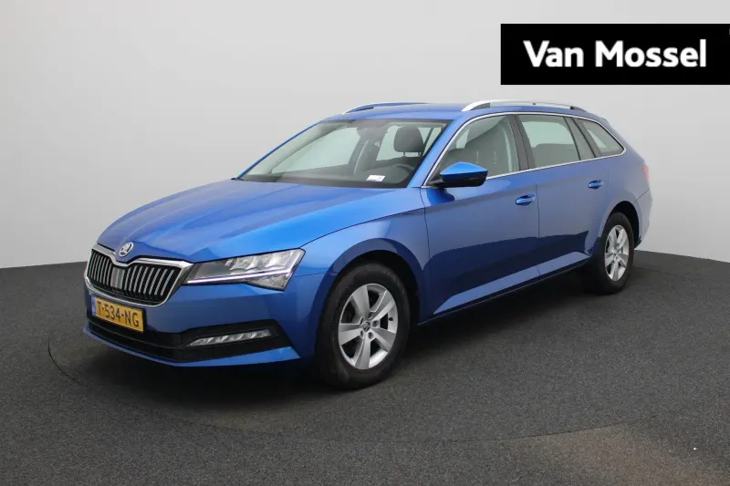 Škoda Superb (2023)