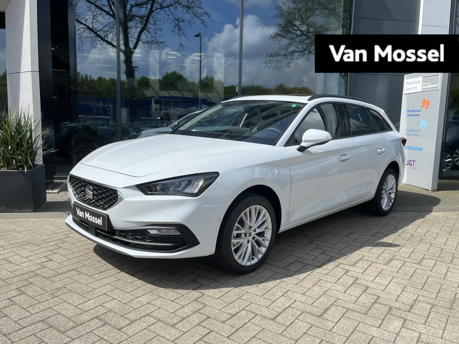 SEAT Leon (2025) — foto 1