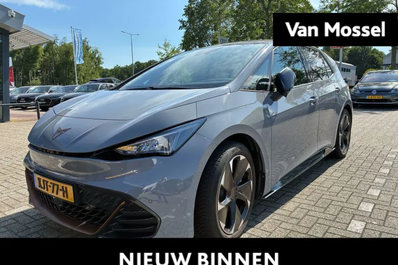 CUPRA Born (2024)