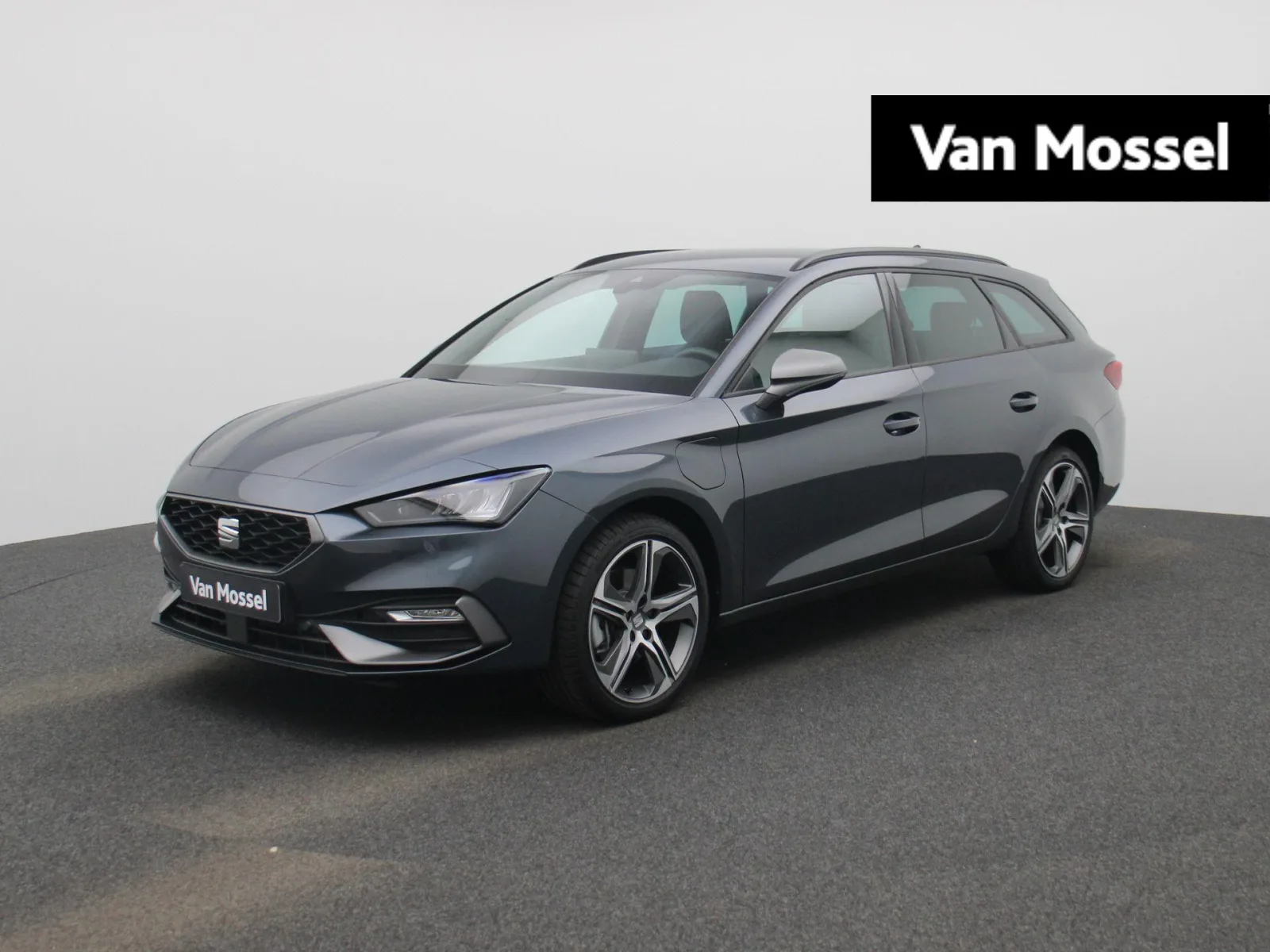 SEAT Leon (2025) — foto 1