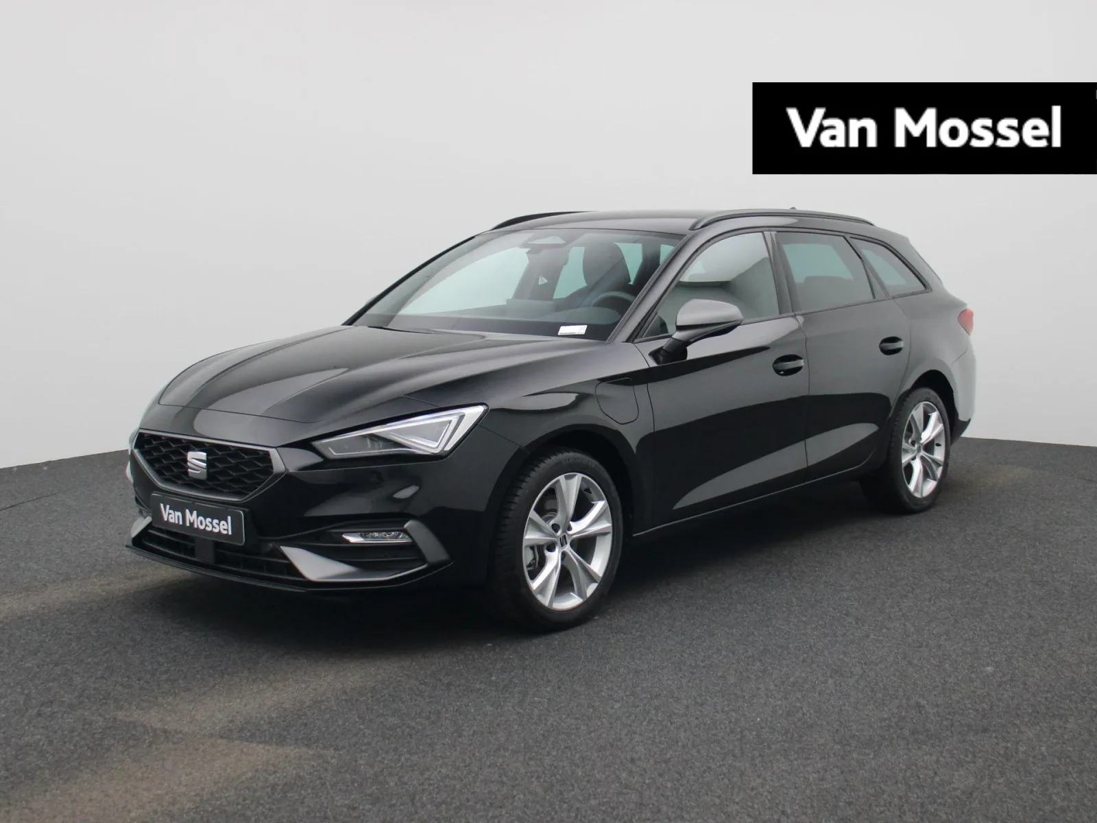 SEAT Leon (2025) — foto 1