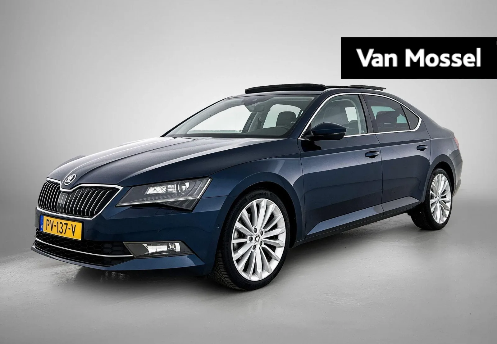 Škoda Superb (2018) — foto 1