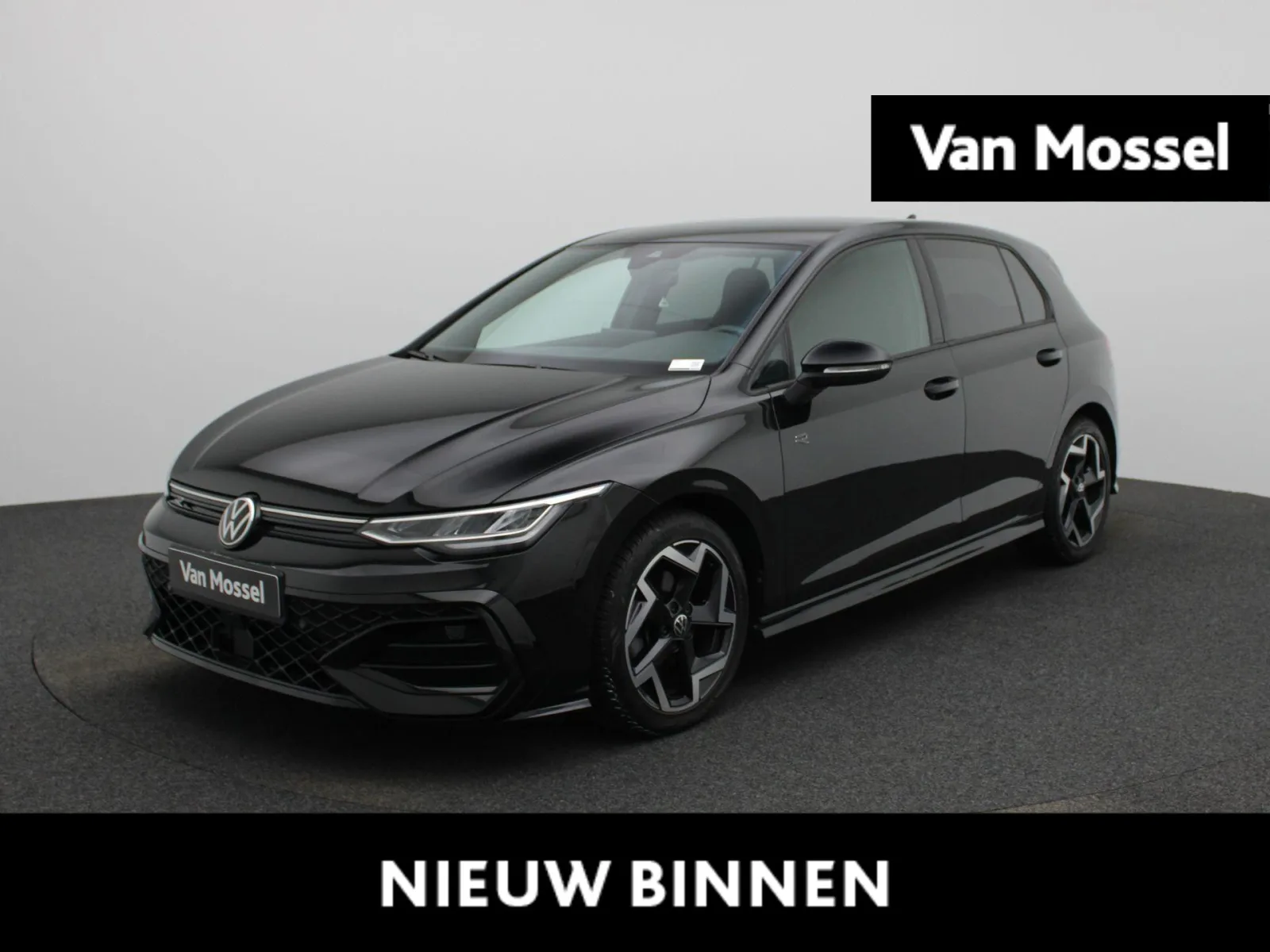 Volkswagen Golf (2025) — foto 1