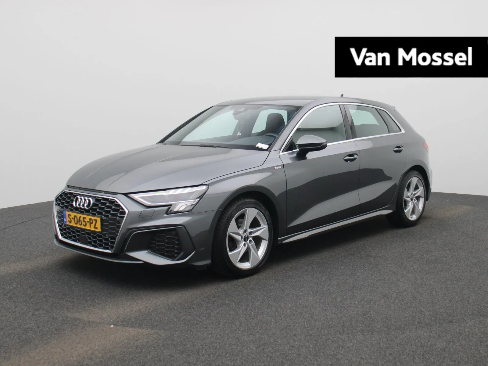Audi A3 (2023) — foto 1