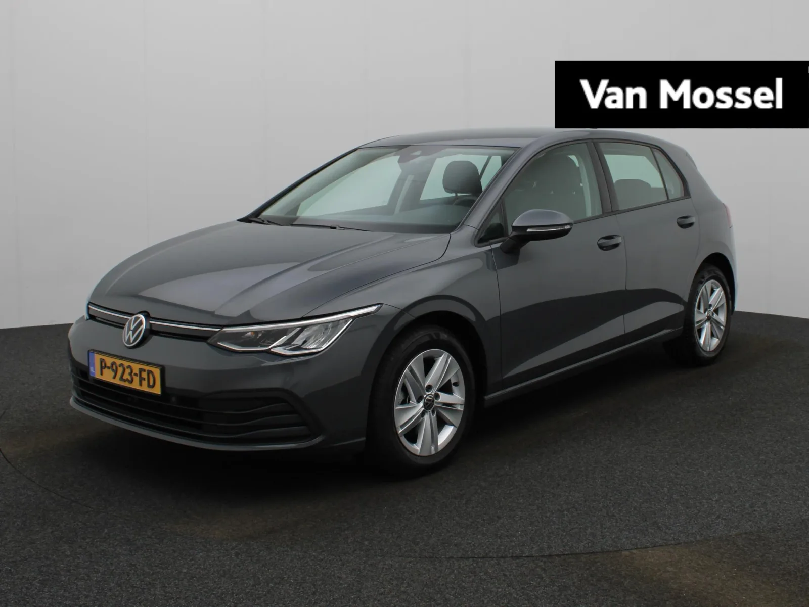 Volkswagen Golf (2021) — foto 1