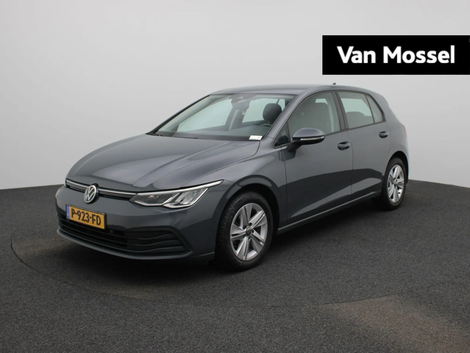 Volkswagen Golf (2021) — foto 1
