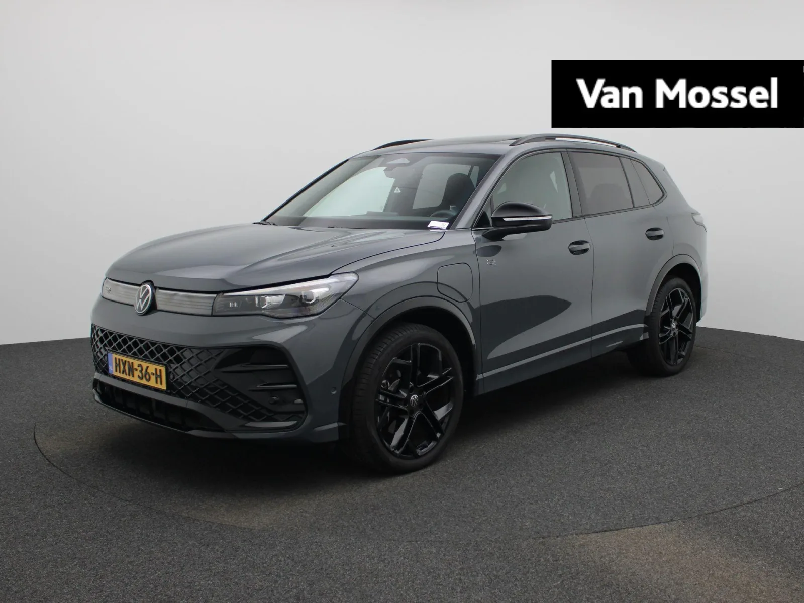 Volkswagen Tiguan (2025) — foto 1