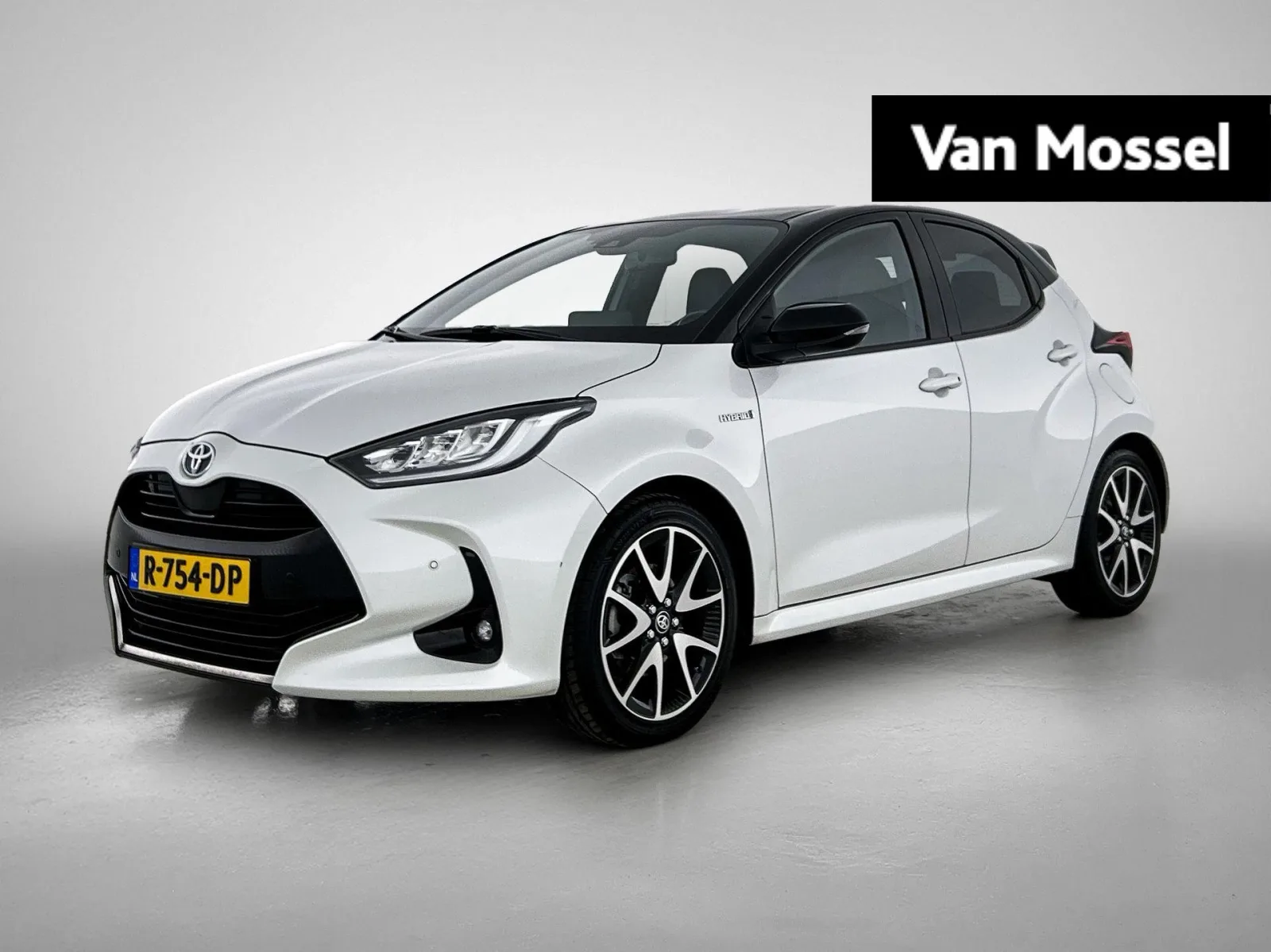 Toyota Yaris (2020) — foto 1