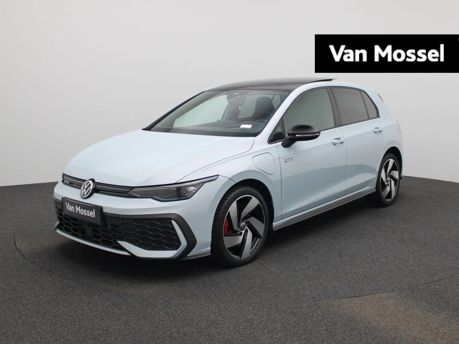 Volkswagen Golf (2025) — foto 1