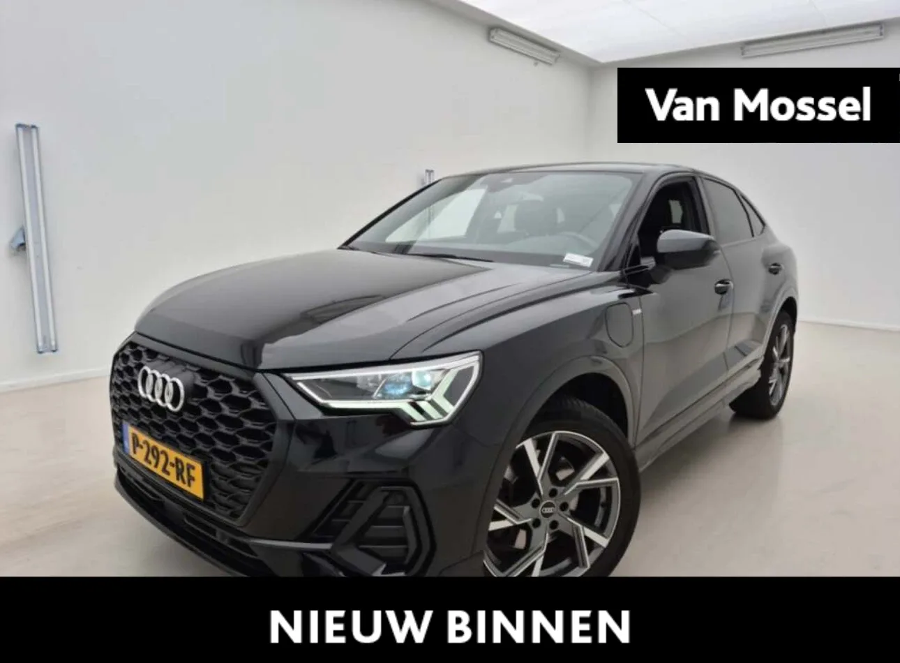 Audi Q3 (2022) — foto 1