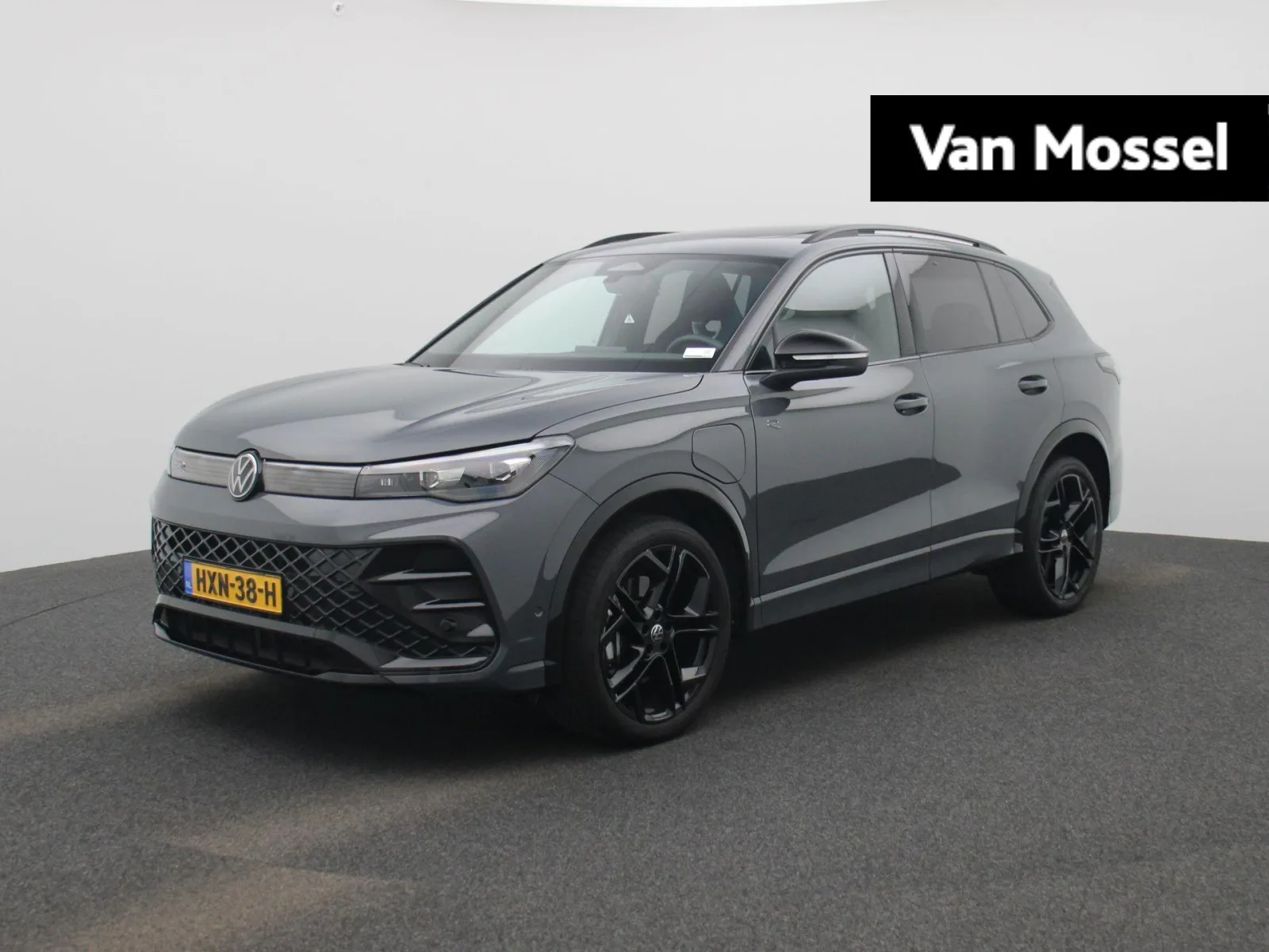 Volkswagen Tiguan (2025) — foto 1