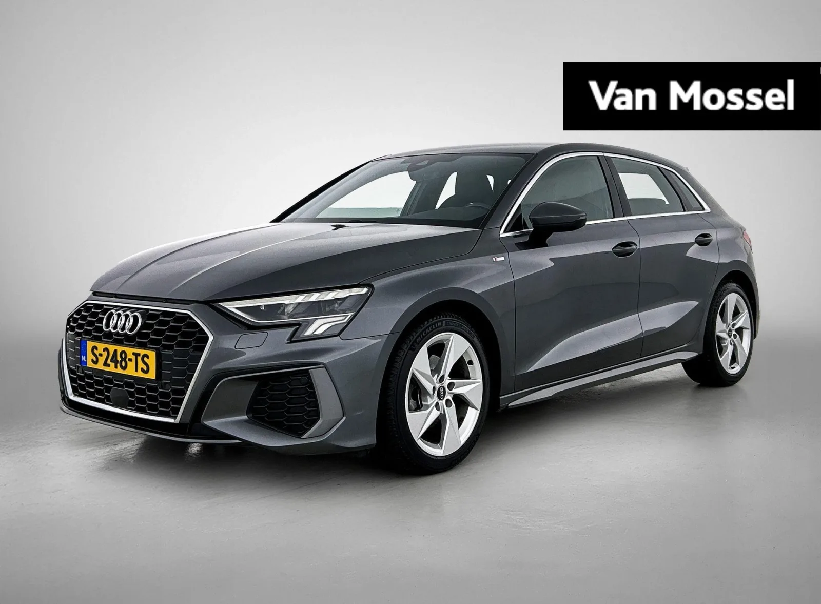 Audi A3 (2023) — foto 1
