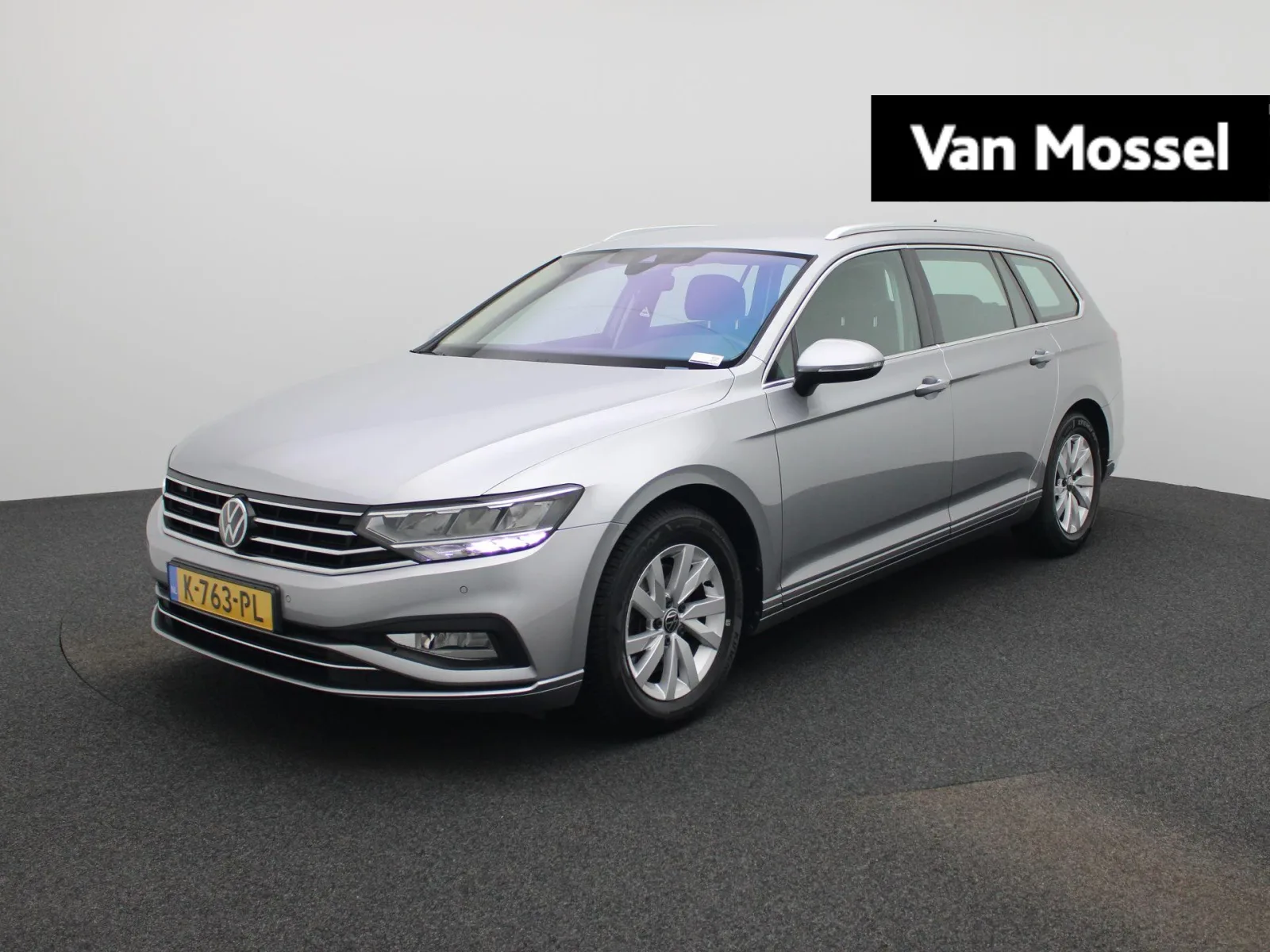 Volkswagen Passat (2021) — foto 1