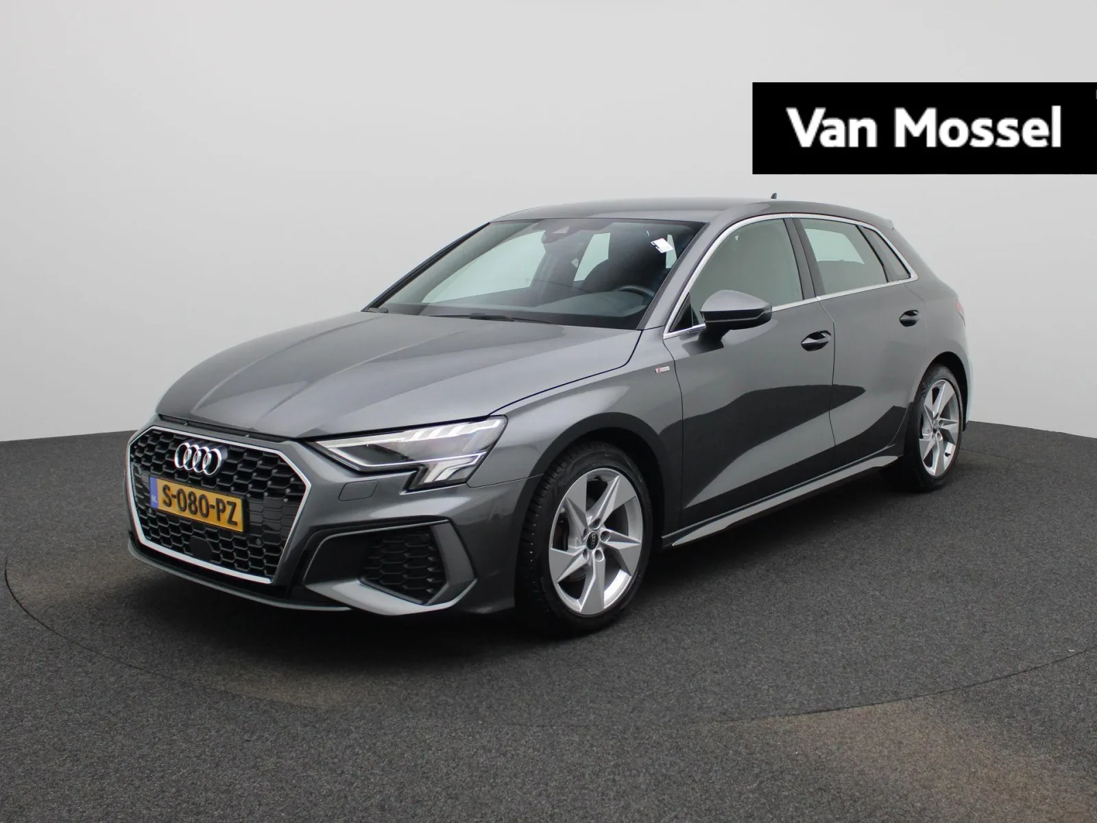 Audi A3 (2023) — foto 1