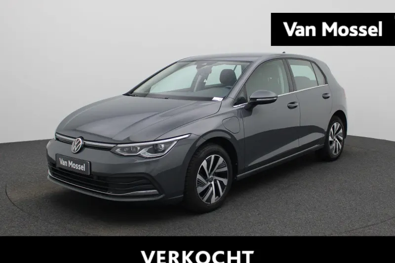 Volkswagen Golf (2022)