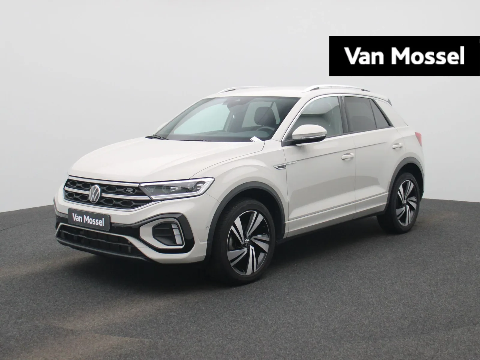 Volkswagen T-Roc (2024) — foto 1