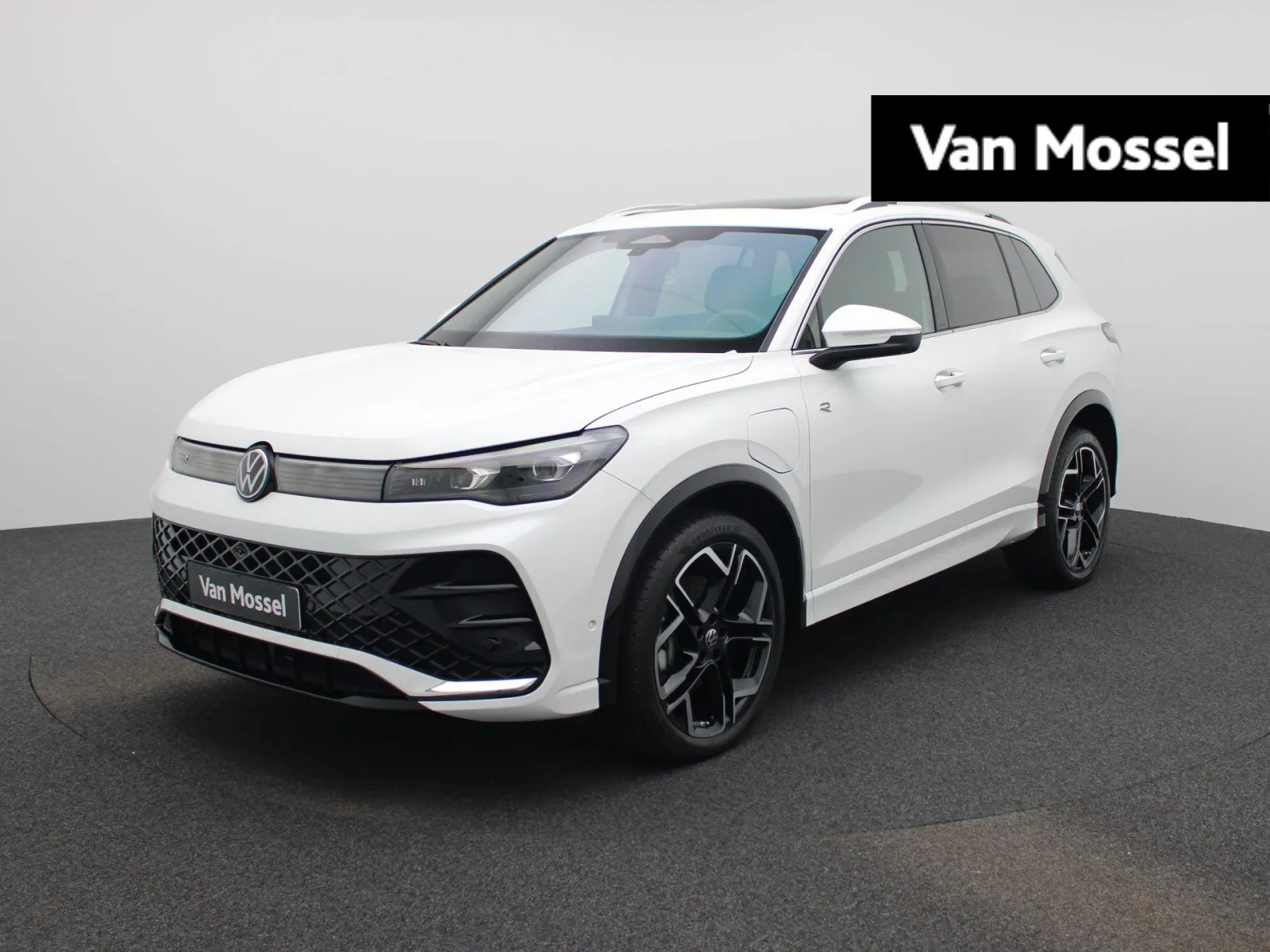 Volkswagen Tiguan (2025) — foto 1