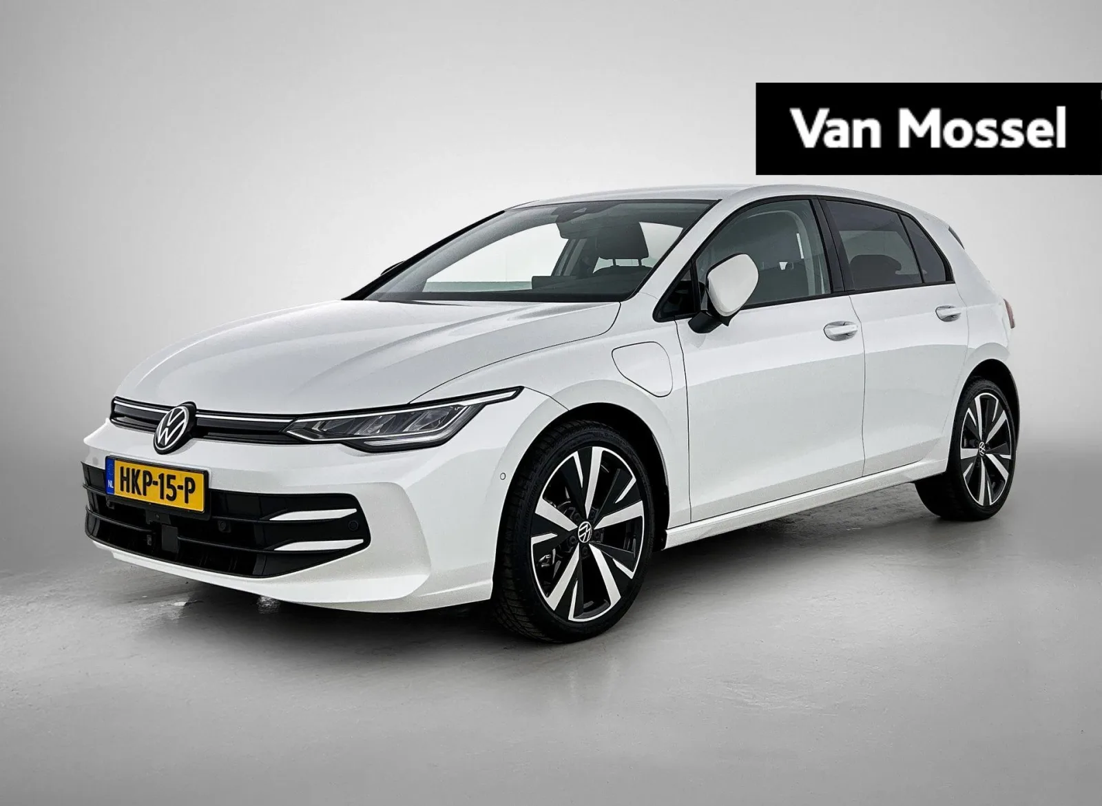 Volkswagen Golf (2025) — foto 1